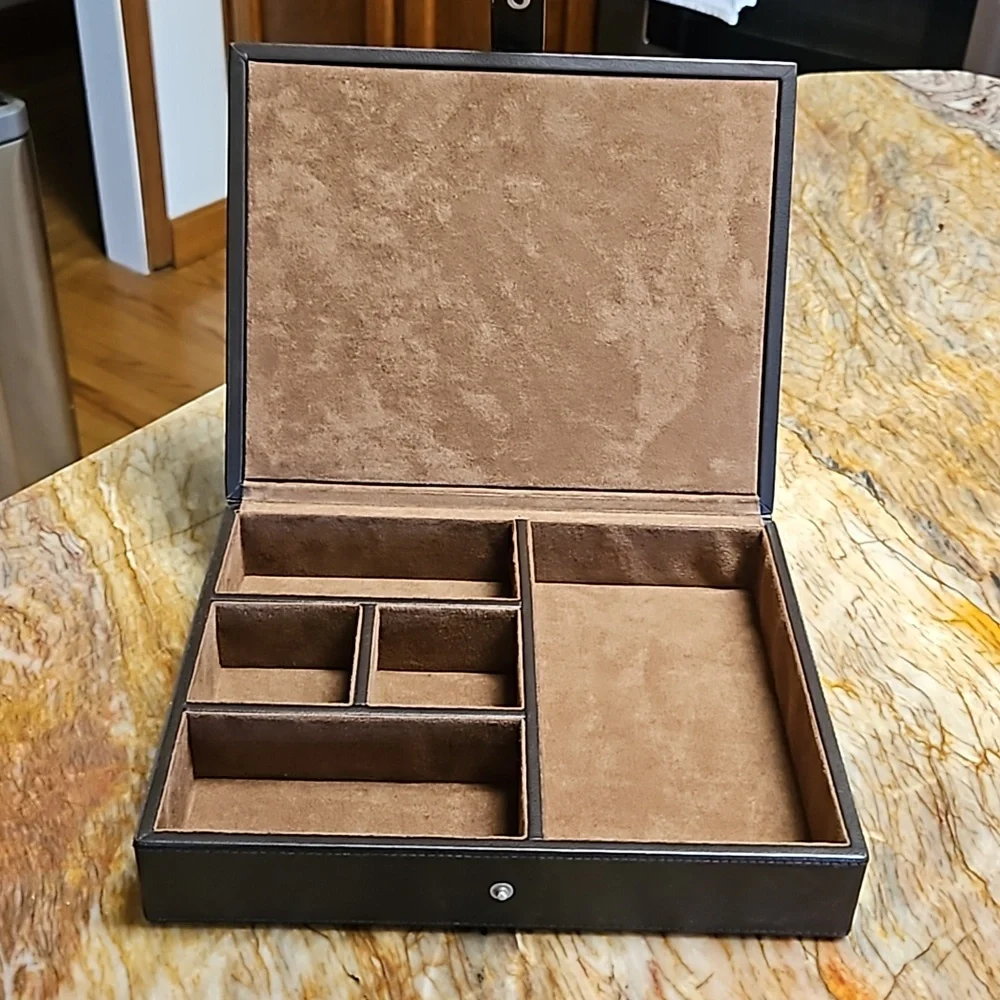 MILANO Series leather jewelry organizer